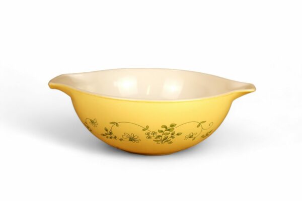 Vintage Pyrex Large Mixing Bowl