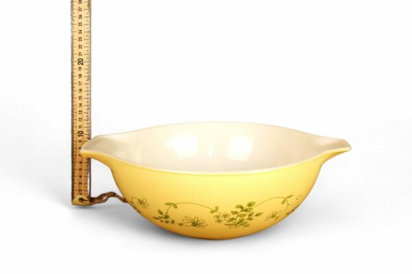 Vintage Pyrex Large Mixing Bowl - Image 6