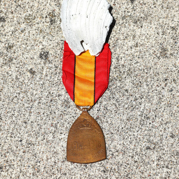 WW1 Belgium Commemorative Bronze War Medal - Image 3