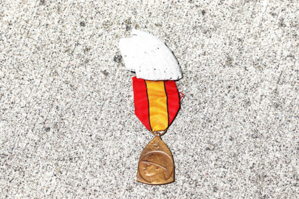 WW1 Belgium Commemorative Bronze War Medal - Image 2