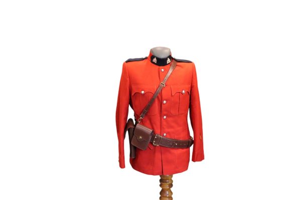 Original 1970s Royal Canadian Mounted Police R.C.M.P Red Serge Uniform with Holster and Handcuff Pouch - Image 2