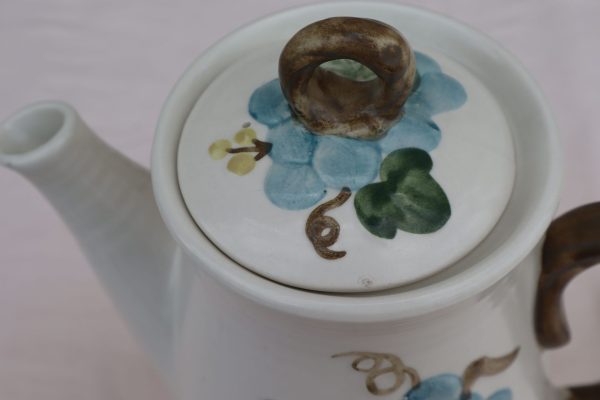 Sculpture Grape Coffee Pot by Metlox. - Image 3