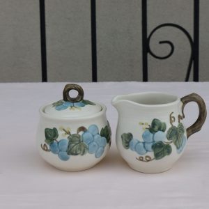Sculpture Grape Creamer & Sugar Bowl with Lid by Metlox.