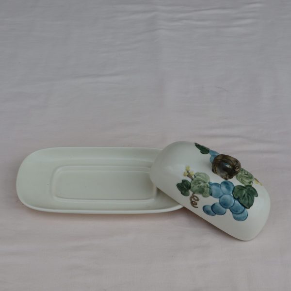 Sculpture Grape Butter Dish by Metlox. - Image 4